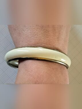 Classic Cream Enamel Gold Tone Rounded Bangle Bracelet - Women Jewelry